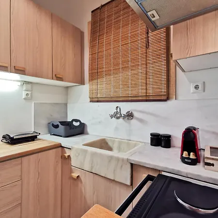 Hidden Gem Next To Acropolis&metro Apartment